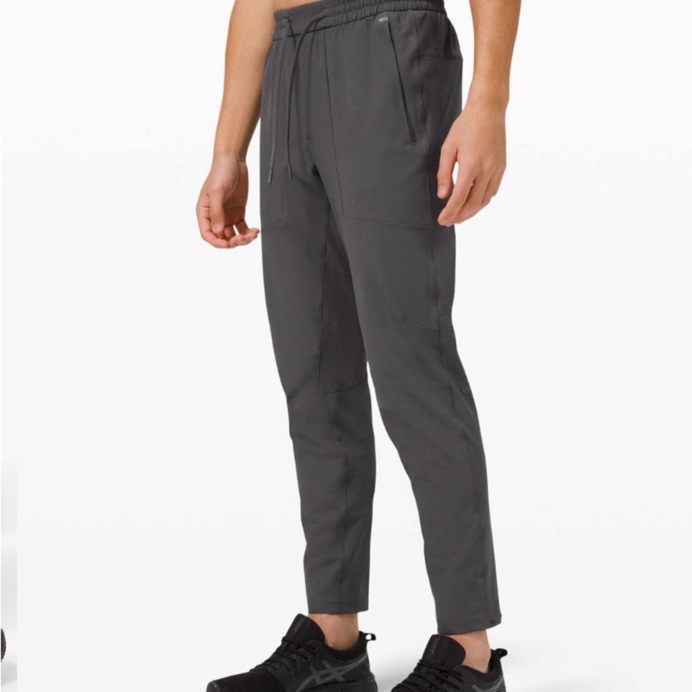 lululemon athletica License to Train Pant *shorter